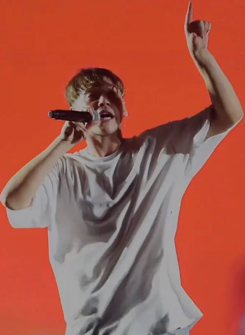 Paulo Londra portrait