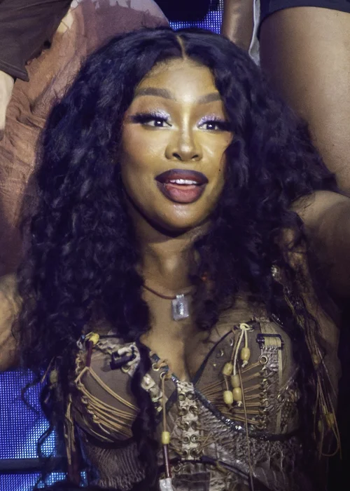 SZA portrait