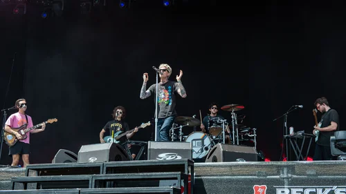 The Neighbourhood portrait