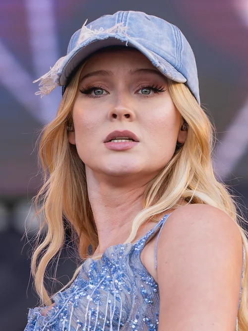 Zara Larsson portrait